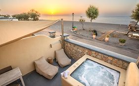 Cyclops Beach Apartments